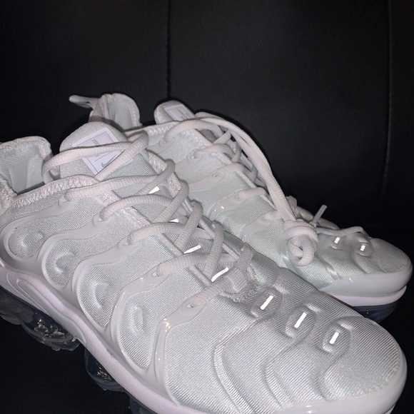 Vapormax plus - Picture 2 of 3